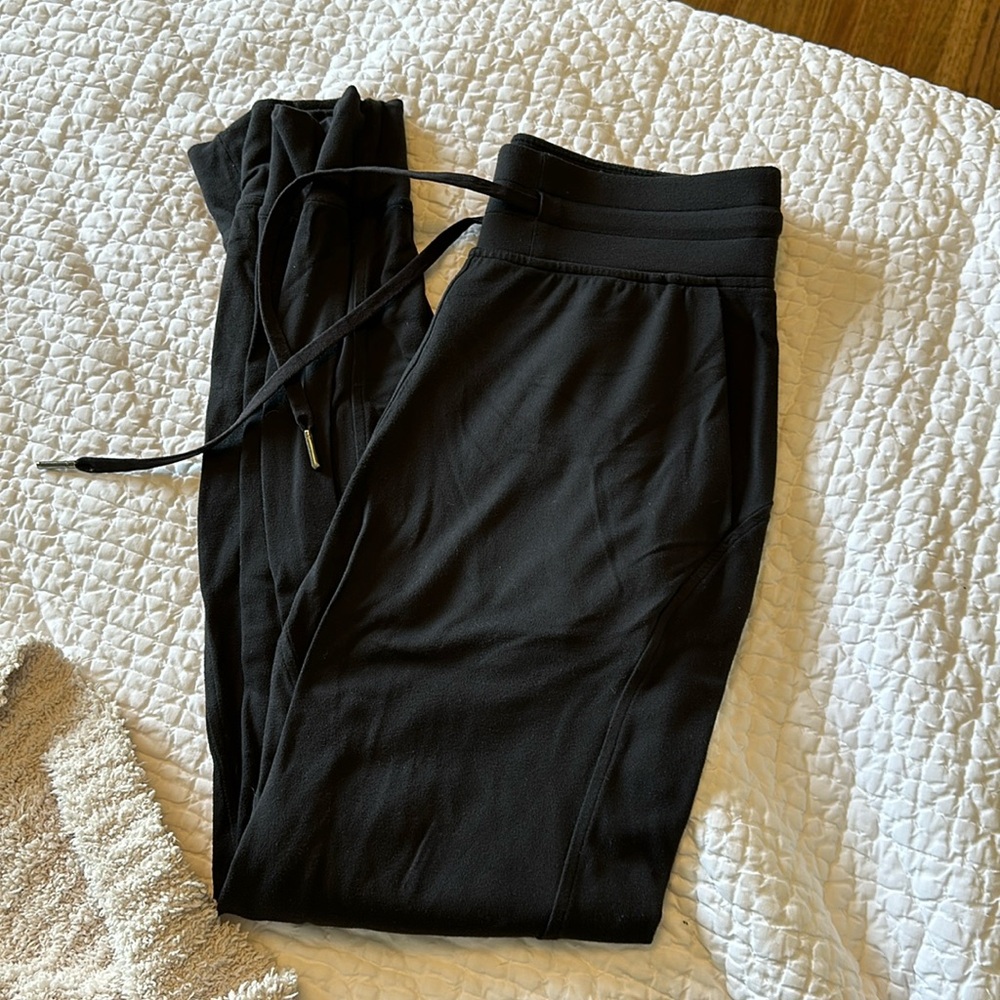 Lululemon Ready to Rulu Jogger